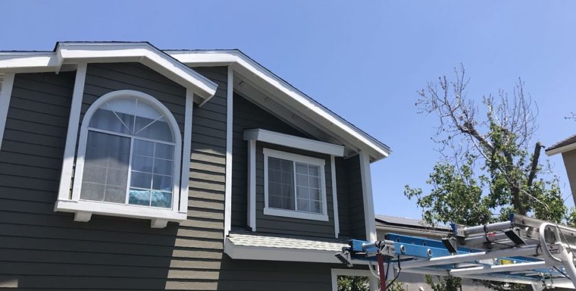 Shingle Re-Roof on a North Los Angeles 2 Story Home
